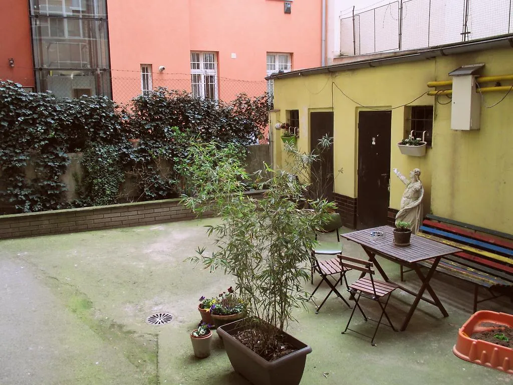 Hostel Lipa Praga 3*,  Czechy